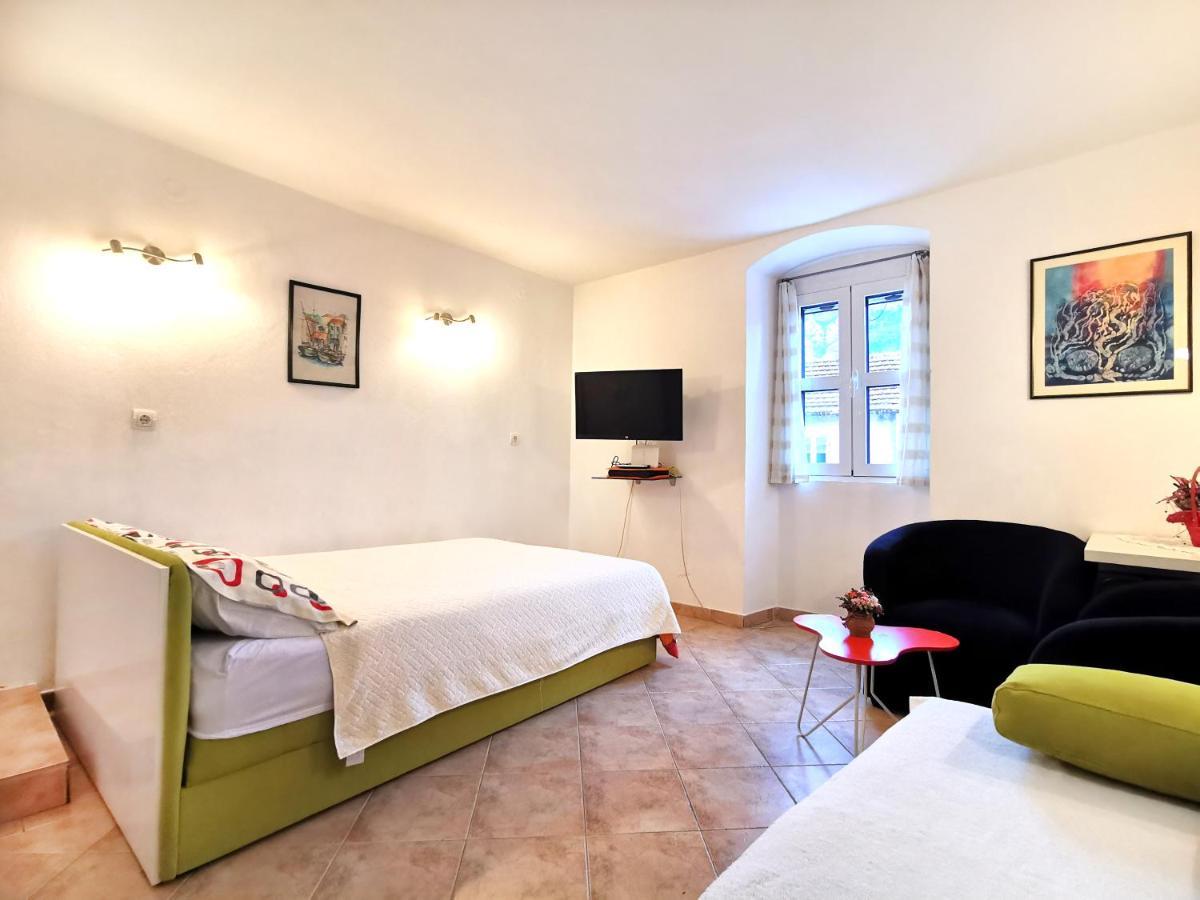 Old Town Boskovic Apartment Kotor Bagian luar foto
