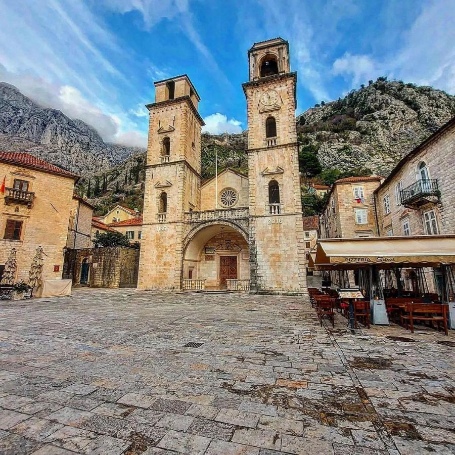Old Town Boskovic Apartment Kotor Bagian luar foto